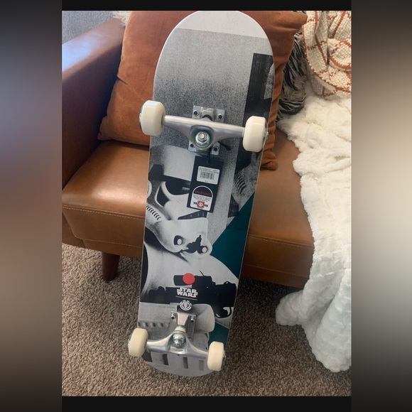 Element Star Wars Stormtrooper Skateboard. - Picture 3 of 4